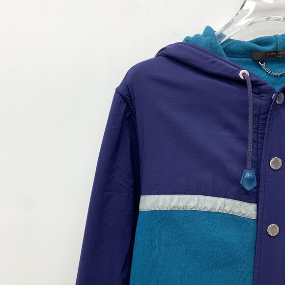 DM0114 Louis Vuitton Hooded Button-Up Jacket - Picture 3 of 8